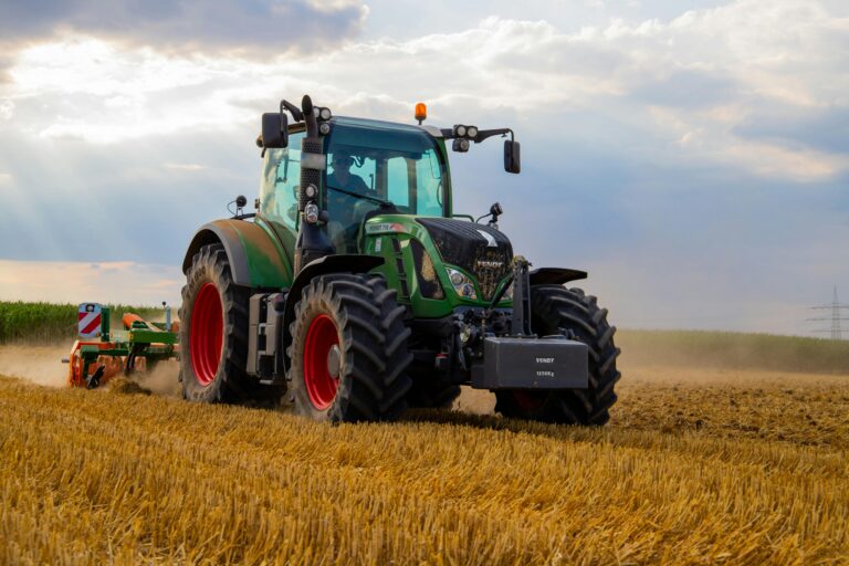 tractor wali game
